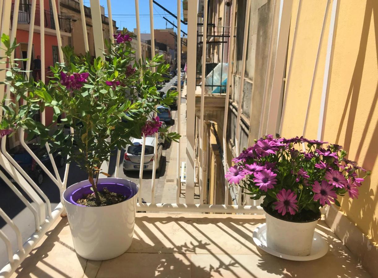 Casa Vacanze Terramare, 550 Mt From The Beach, Close To Ortigia Historic Center Syrakuzy Zewnętrze zdjęcie